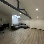 Moderns Loft-Apartment Stilvoll Und Zeitlos